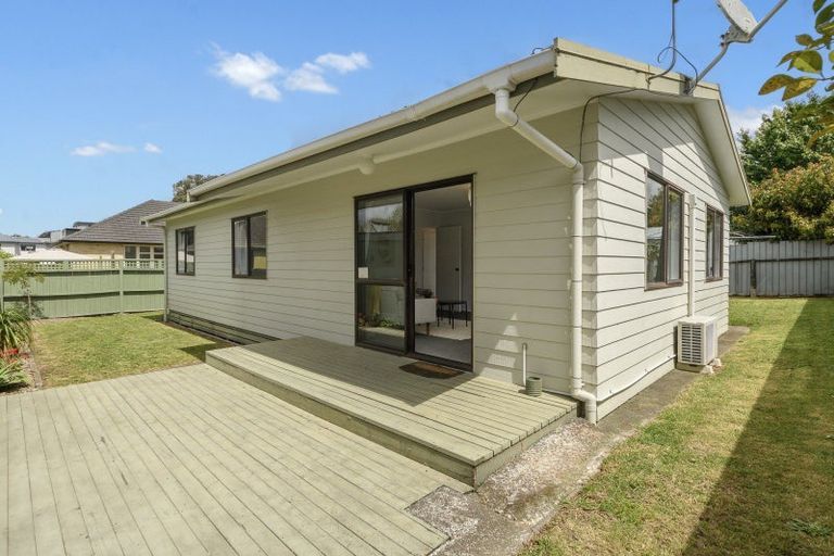 Photo of property in 2/935 Cameron Road, Gate Pa, Tauranga, 3112
