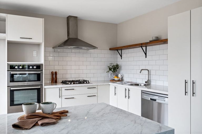 Photo of property in 1/142 Petrie Street, Richmond, Christchurch, 8013