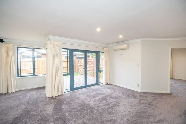 Photo of property in 64 Royal Oak Drive, Kelvin Grove, Palmerston North, 4414
