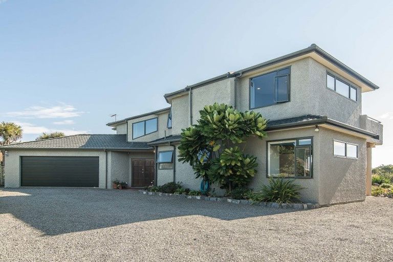 Photo of property in 112c Paetawa Road, Peka Peka, Waikanae, 5391