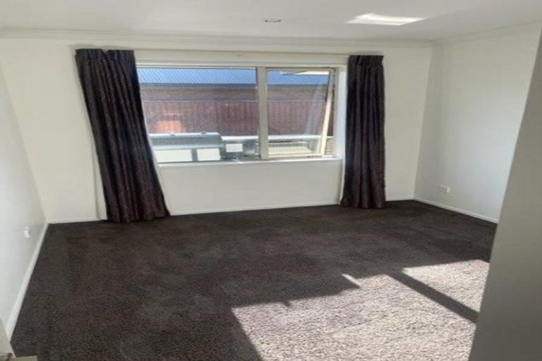 Photo of property in 18 Franklin Drive, Rangiora, 7400