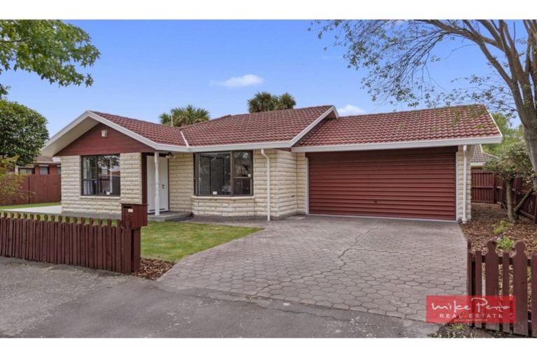 Photo of property in 1/34 Solomon Avenue, Redwood, Christchurch, 8051