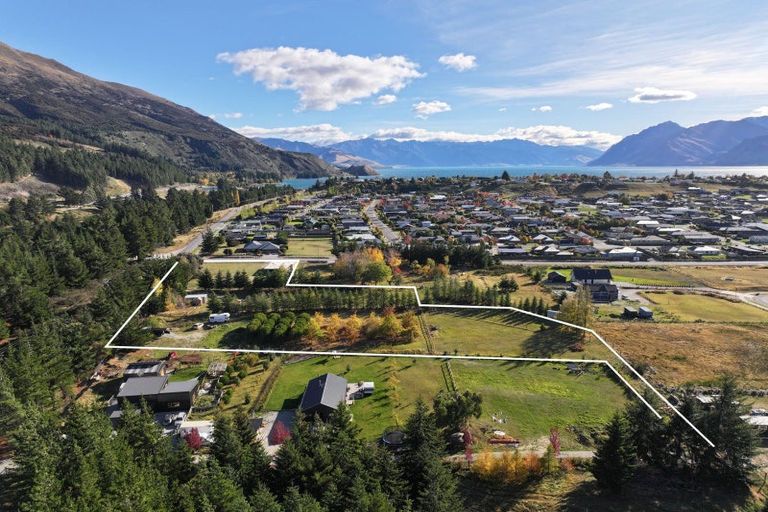 Photo of property in 410 Domain Road, Lake Hawea, 9382