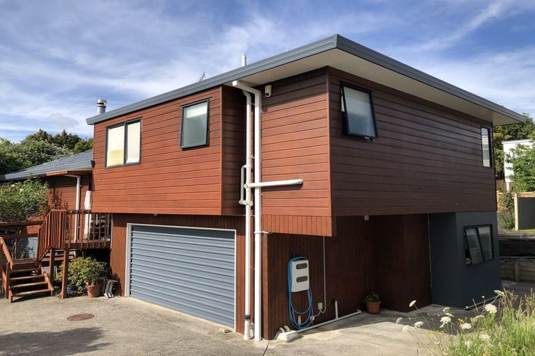 Photo of property in 1/19 Bond Crescent, Forrest Hill, Auckland, 0620