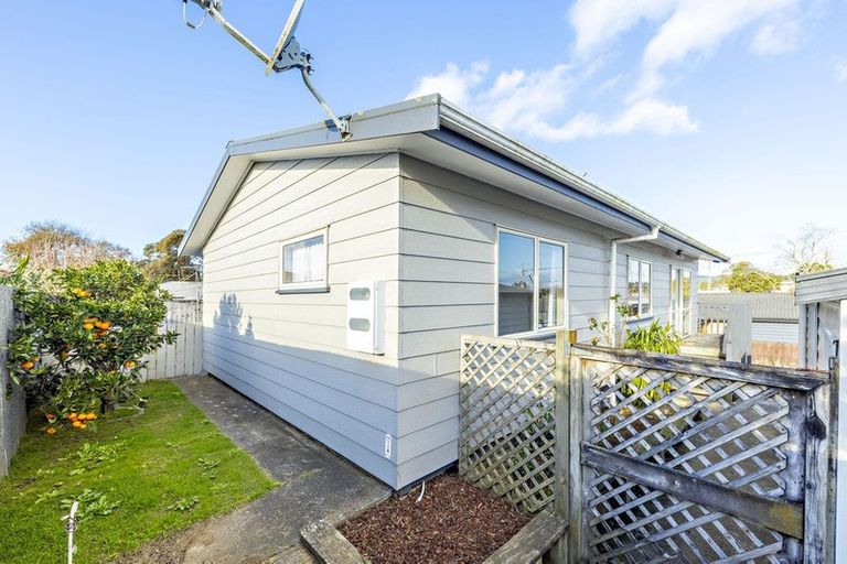 Photo of property in 2/44 Orion Street, Papakura, 2110
