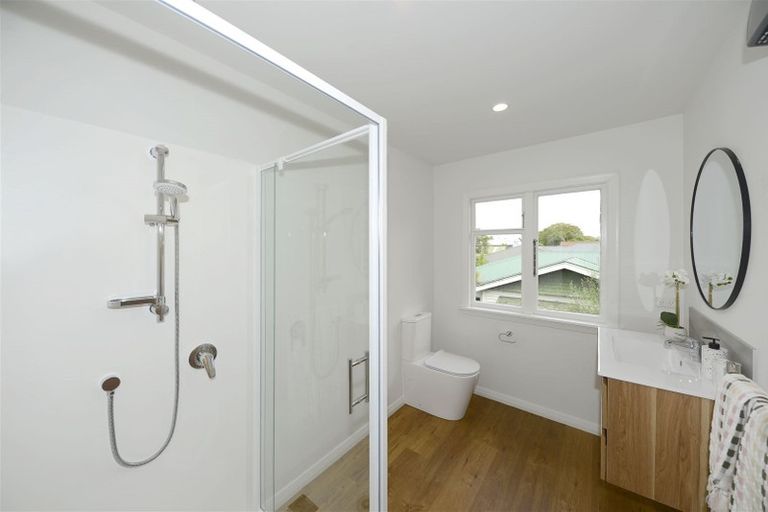 Photo of property in 17 Lionel Street, Avonside, Christchurch, 8061