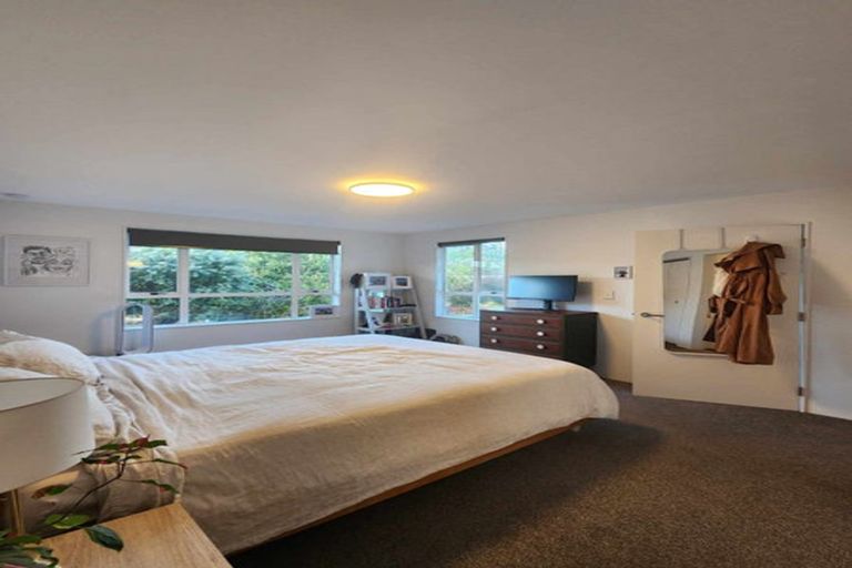 Photo of property in 4b The Quadrant, Miramar, Wellington, 6022