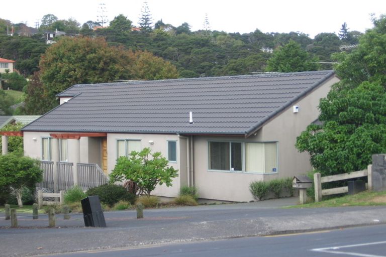 Photo of property in 90a Atkinson Road, Titirangi, Auckland, 0604