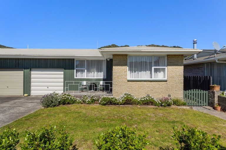 Photo of property in 18b Nelson Square, Picton, 7220