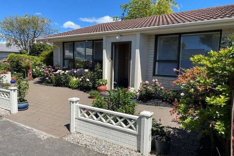 Photo of property in 1/23b Juniper Place, Burnside, Christchurch, 8053