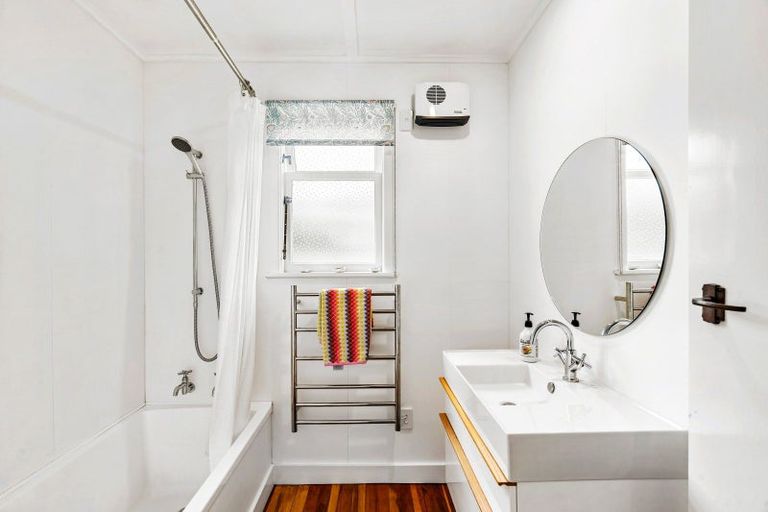 Photo of property in 26 Franklin Terrace, Havelock North, 4130