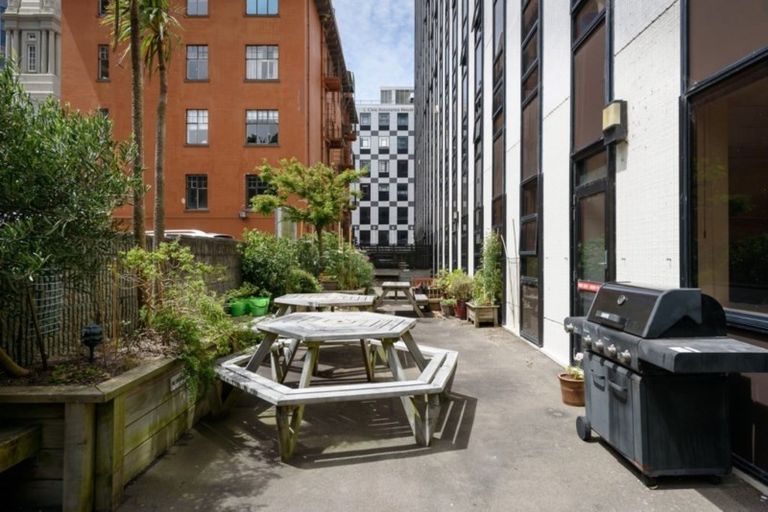 Photo of property in Stafford House, 3/38a The Terrace, Wellington Central, Wellington, 6011