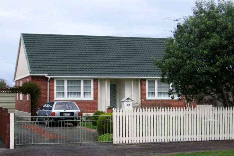 Photo of property in 24 Masters Crescent, Masterton, 5810