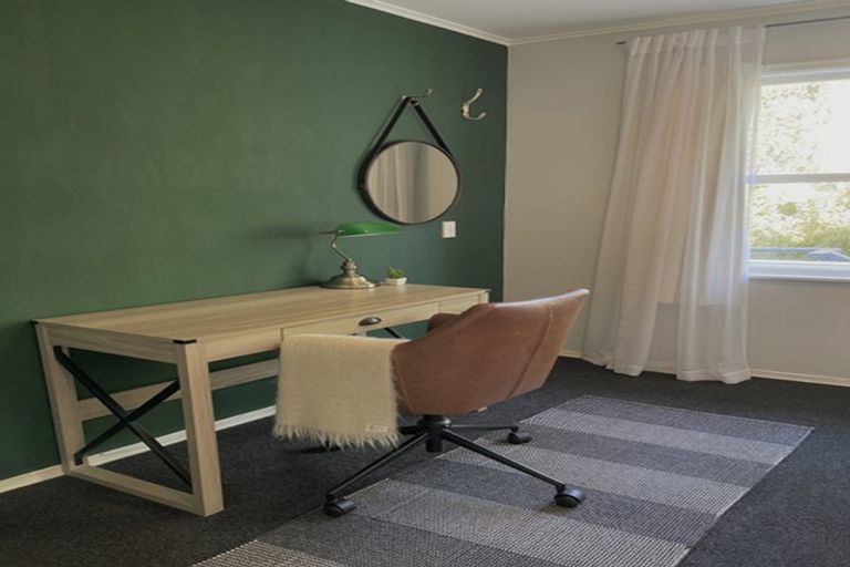 Photo of property in 48 Collier Avenue, Karori, Wellington, 6012