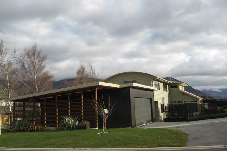 Photo of property in 51 Rata Street, Wanaka, 9305