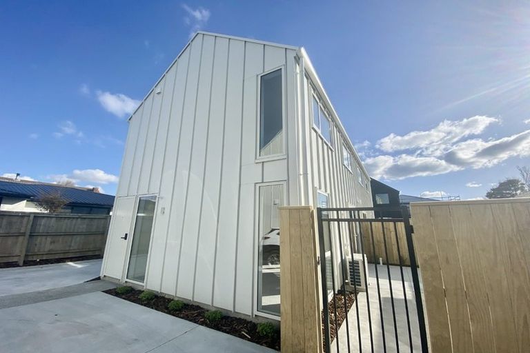 Photo of property in 2/87 Barbour Street, Waltham, Christchurch, 8011