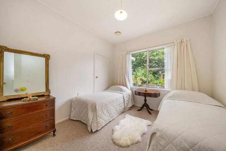 Photo of property in 307 Te Moana Road, Waikanae, 5036