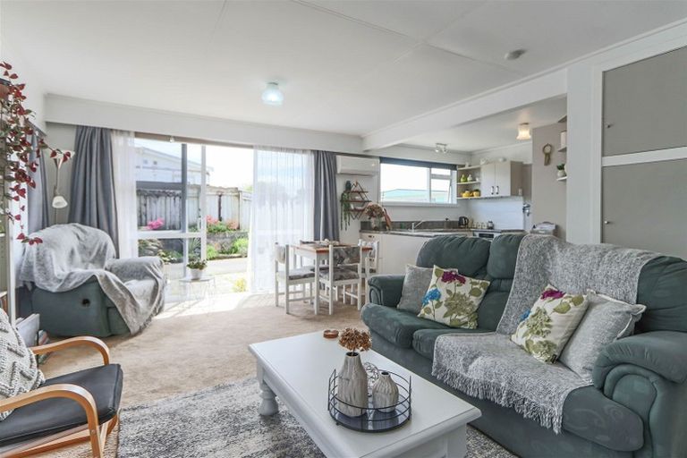 Photo of property in 33c Maire Street, Inglewood, 4330