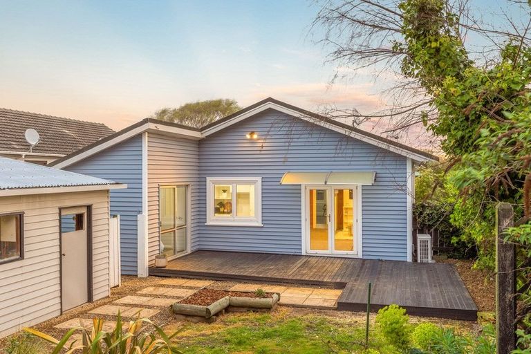 Photo of property in 41 Marriotts Road, North New Brighton, Christchurch, 8083