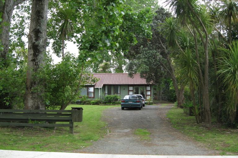 Photo of property in 27 The Circle, Manly, Whangaparaoa, 0930