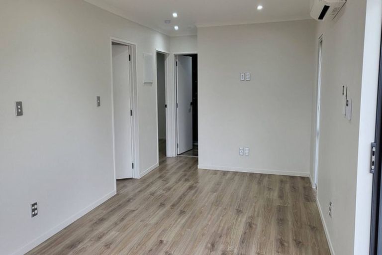 Photo of property in 37 Nola Dawn Avenue, Papakura, 2110