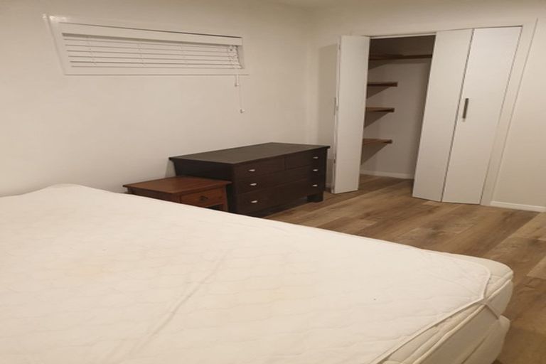 Photo of property in 42 Martin Street, Monaco, Nelson, 7011