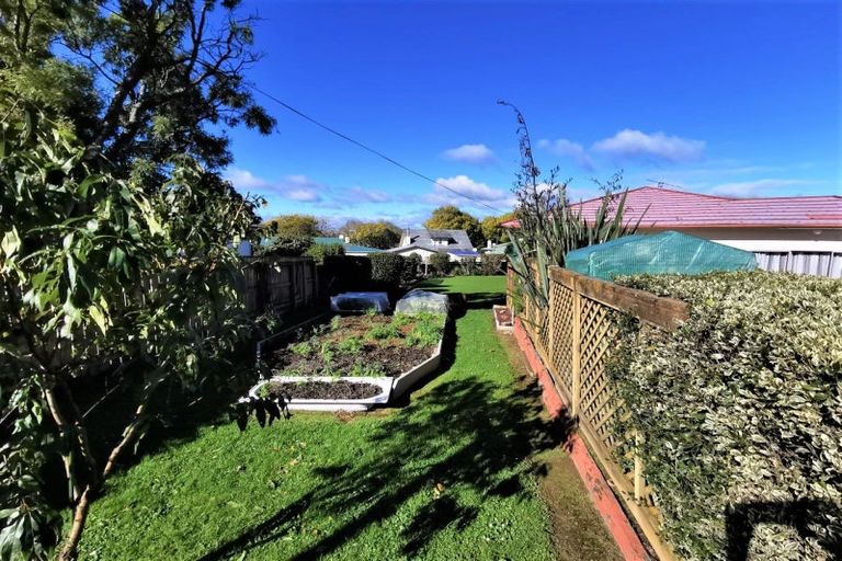 Photo of property in 32 Queen Street, Dannevirke, 4930