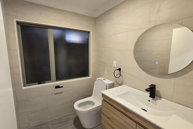 Photo of property in 8 Sunburst Avenue, Snells Beach, 0920