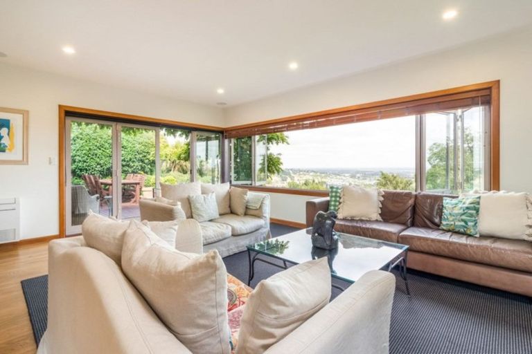 Photo of property in 83a Hackthorne Road, Cashmere, Christchurch, 8022