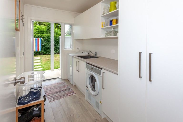 Photo of property in 107 Riverview Road, Whangamata, 3620