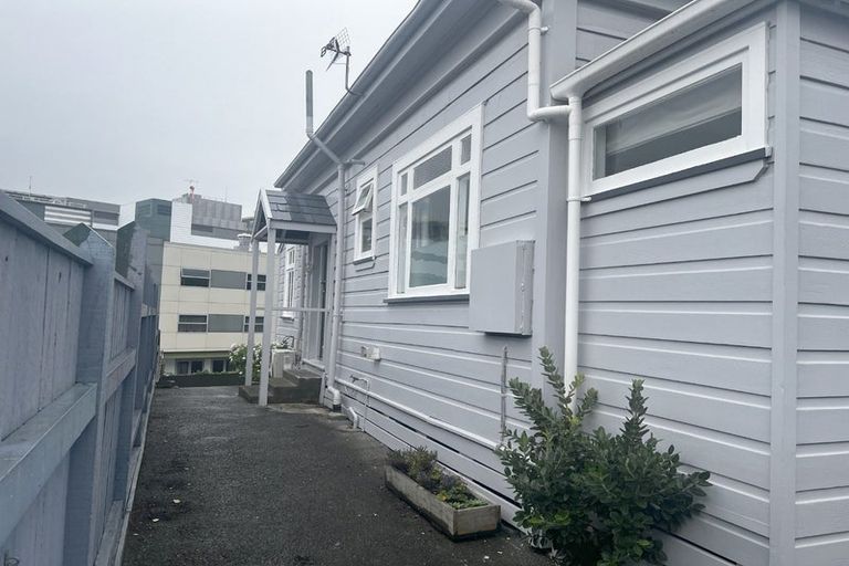 Photo of property in 213 Adelaide Road, Newtown, Wellington, 6021