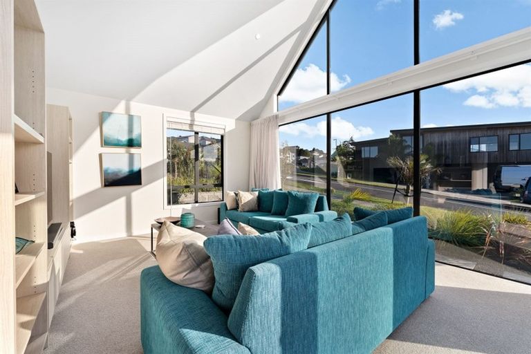 Photo of property in 2 Jardin Court, Silverdale, 0932