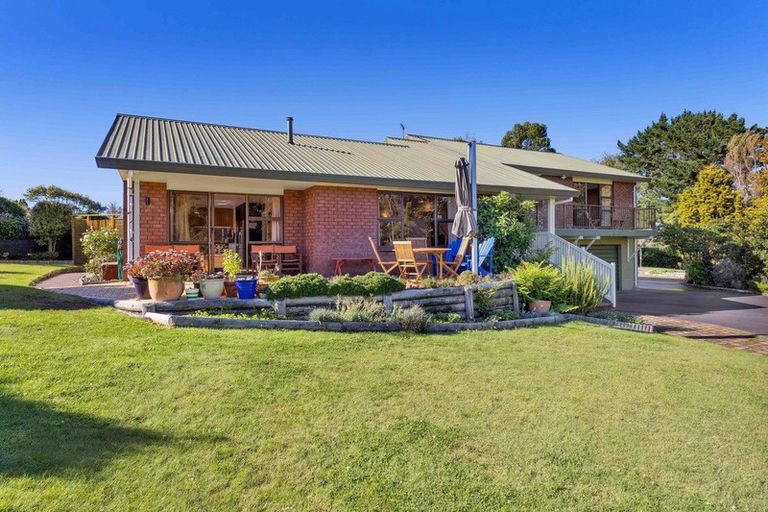 Photo of property in 9 Burnside Avenue, Hawera, 4610