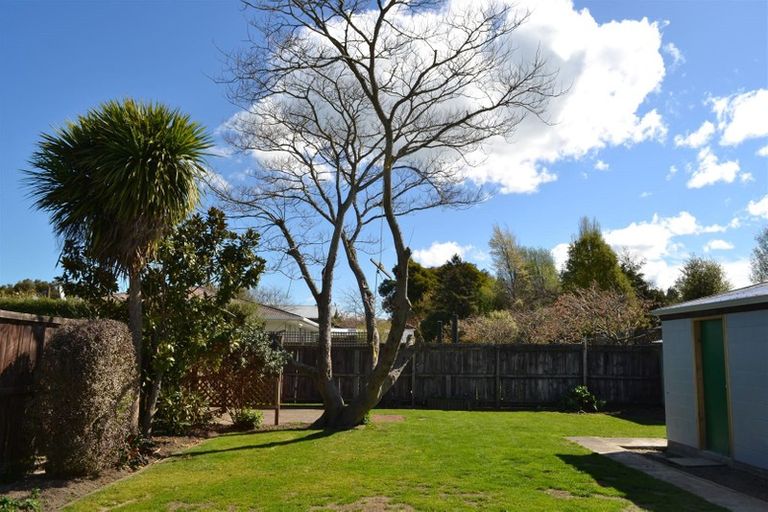 Photo of property in 35 Gibbs Drive, Woodend, 7610