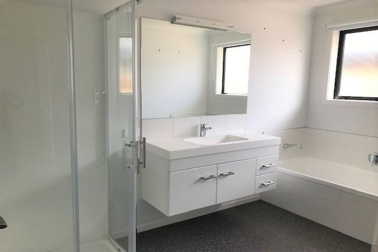 Photo of property in 54 Te Kio Crescent, Papamoa Beach, Papamoa, 3118