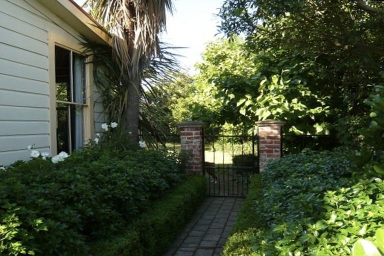 Photo of property in 409 Jervois Street, Mayfair, Hastings, 4122