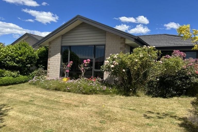 Photo of property in 8 Handley Crescent, Wigram, Christchurch, 8042