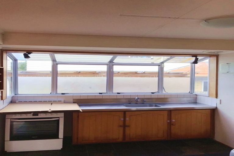 Photo of property in 40 Schnapper Rock Road, Schnapper Rock, Auckland, 0632