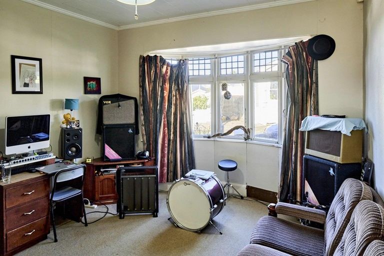 Photo of property in 36 Henry Street, Kilbirnie, Wellington, 6022