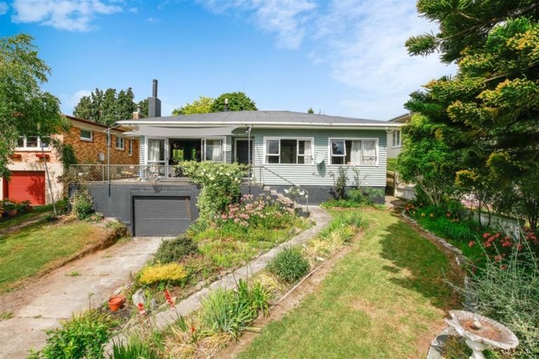 Photo of property in 15 Taylor Avenue, Paeroa, 3600