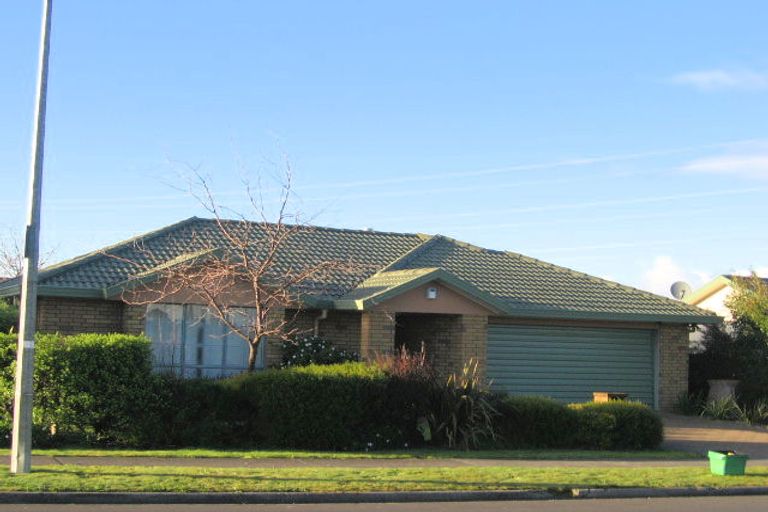 Photo of property in 188 Burswood Drive, Burswood, Auckland, 2013