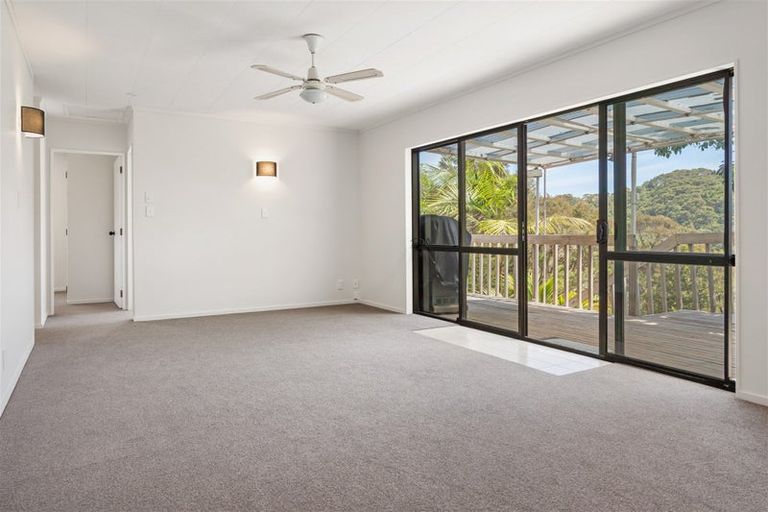 Photo of property in 79 Yorke Road, Haruru, 0204