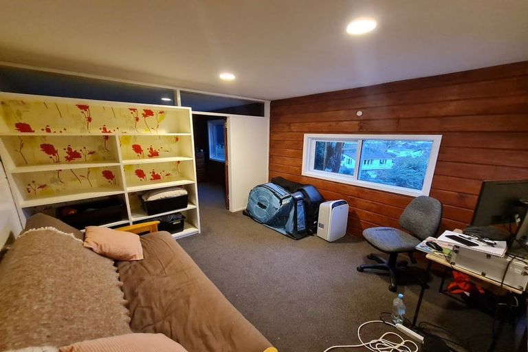 Photo of property in 81 Chamberlain Road, Karori, Wellington, 6012