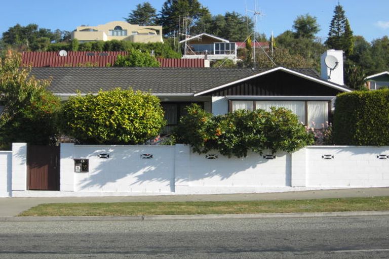 Photo of property in 82 Douglas Street, Highfield, Timaru, 7910