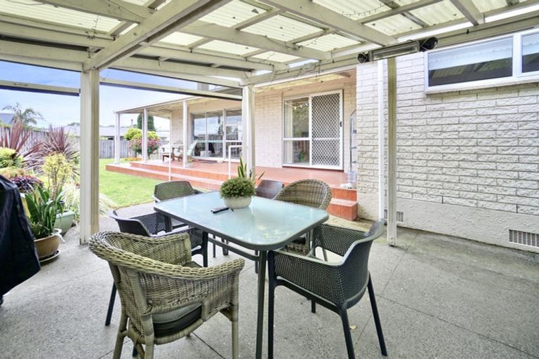 Photo of property in 11 Valley Road, Te Puke, 3119