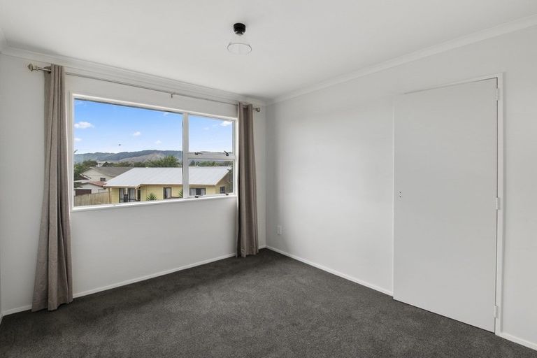 Photo of property in 35 Balmoral Street, Levin, 5510