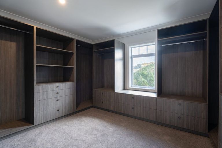 Photo of property in 28 Farnworth Terrace, Churton Park, Wellington, 6037