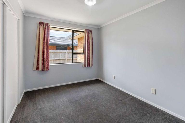 Photo of property in 28 Aldershot Place, Nawton, Hamilton, 3200