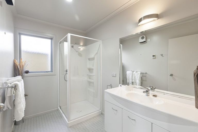 Photo of property in 30 Bay Vista Drive, Pohara, Takaka, 7183