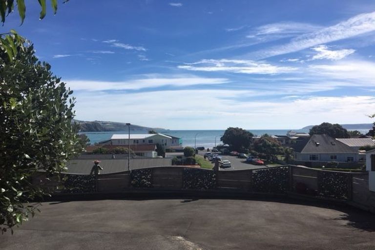 Photo of property in 10 Cluny Road, Plimmerton, Porirua, 5026